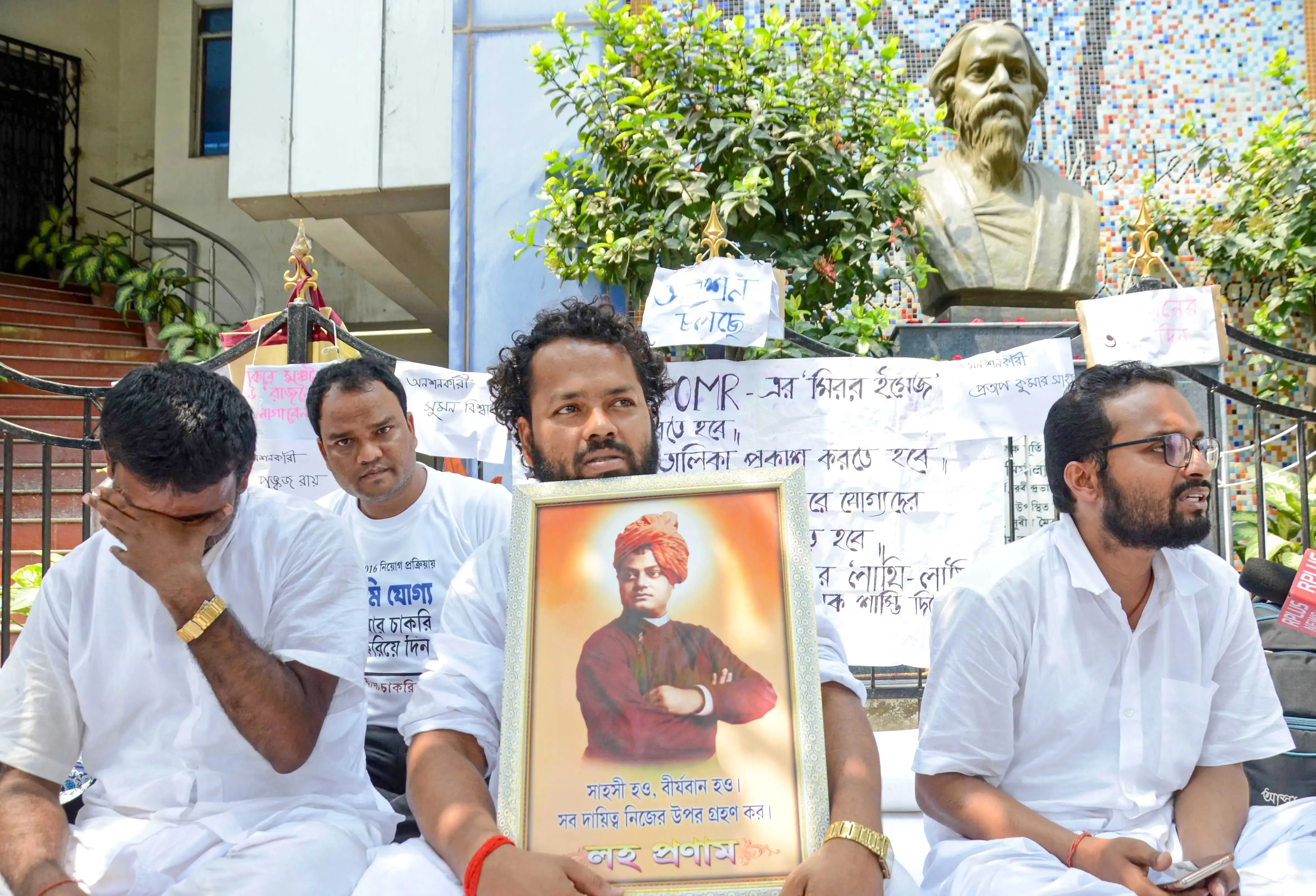School Job Losers Ramp Up Protests After Meeting Education Minister