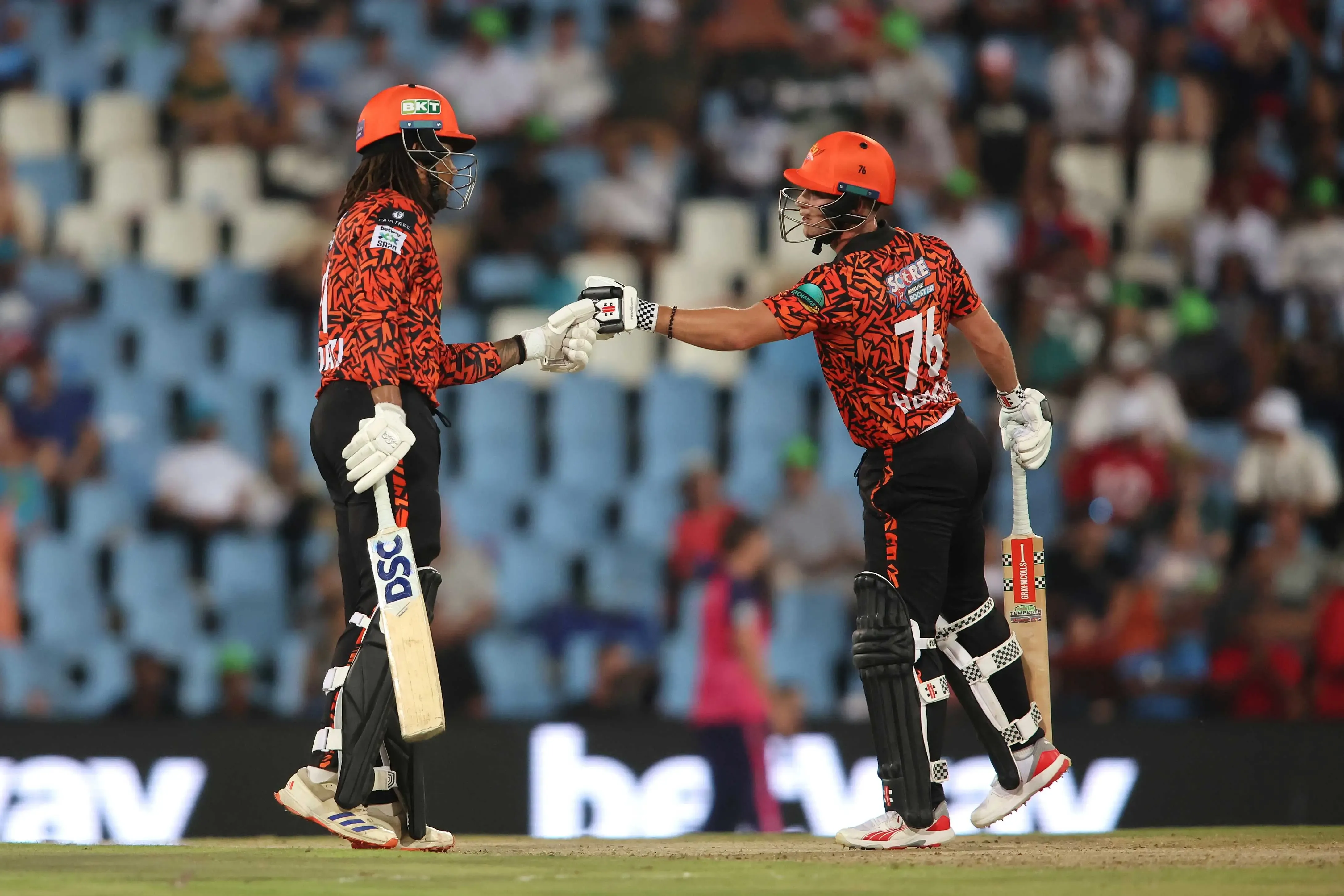 Tony de Zorzi and Jordan Hermann Lead Sunrisers to Third SA20 Final
