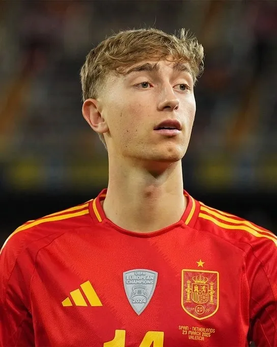 Is Dean Huijsen the Future Star That Ancelotti Sees?