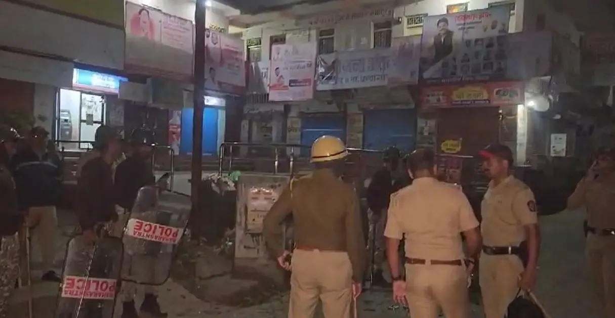 Tragic Loss of Lives: CM Fadnavis Expresses Grief Over Jalgaon Train Accident