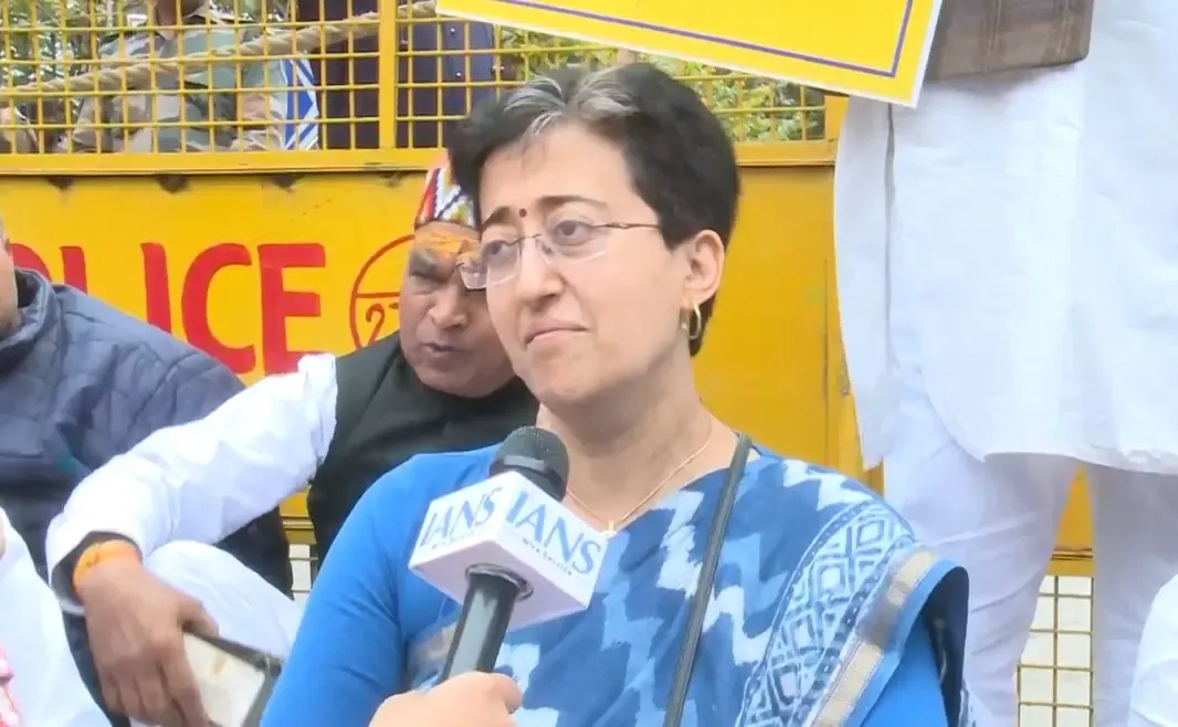 Delhi Assembly: Atishi Protests After Opposition MLAs Barred from Entry