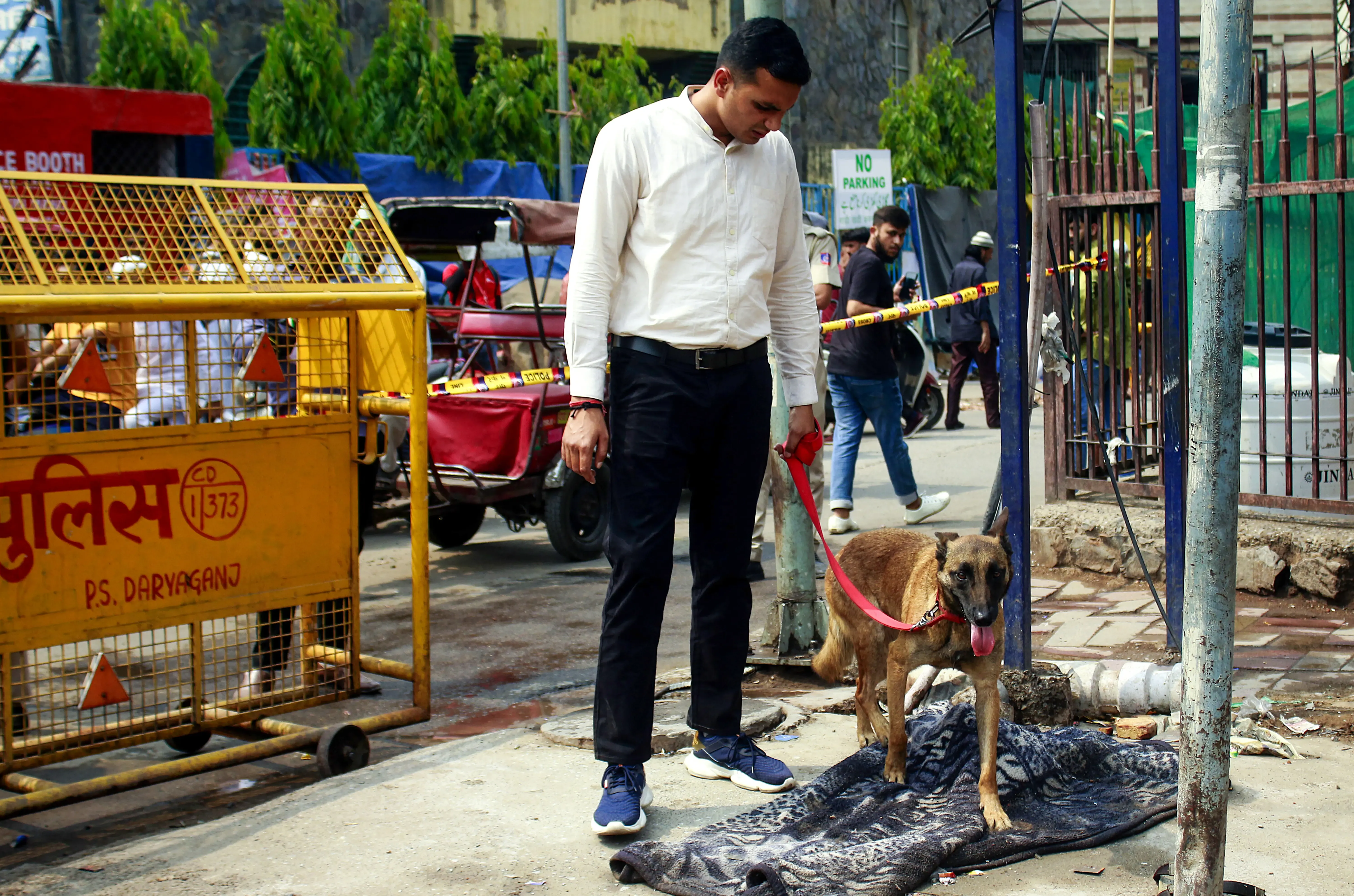 क्या दिल्ली के बवाना में गैंगस्टर मंजीत महाल के भांजे की हत्या गैंगवार का हिस्सा है?