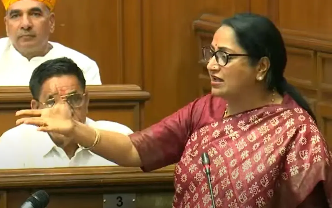 Delhi Budget: CM Introduces Smart Cards for Women’s Free Travel on DTC Buses