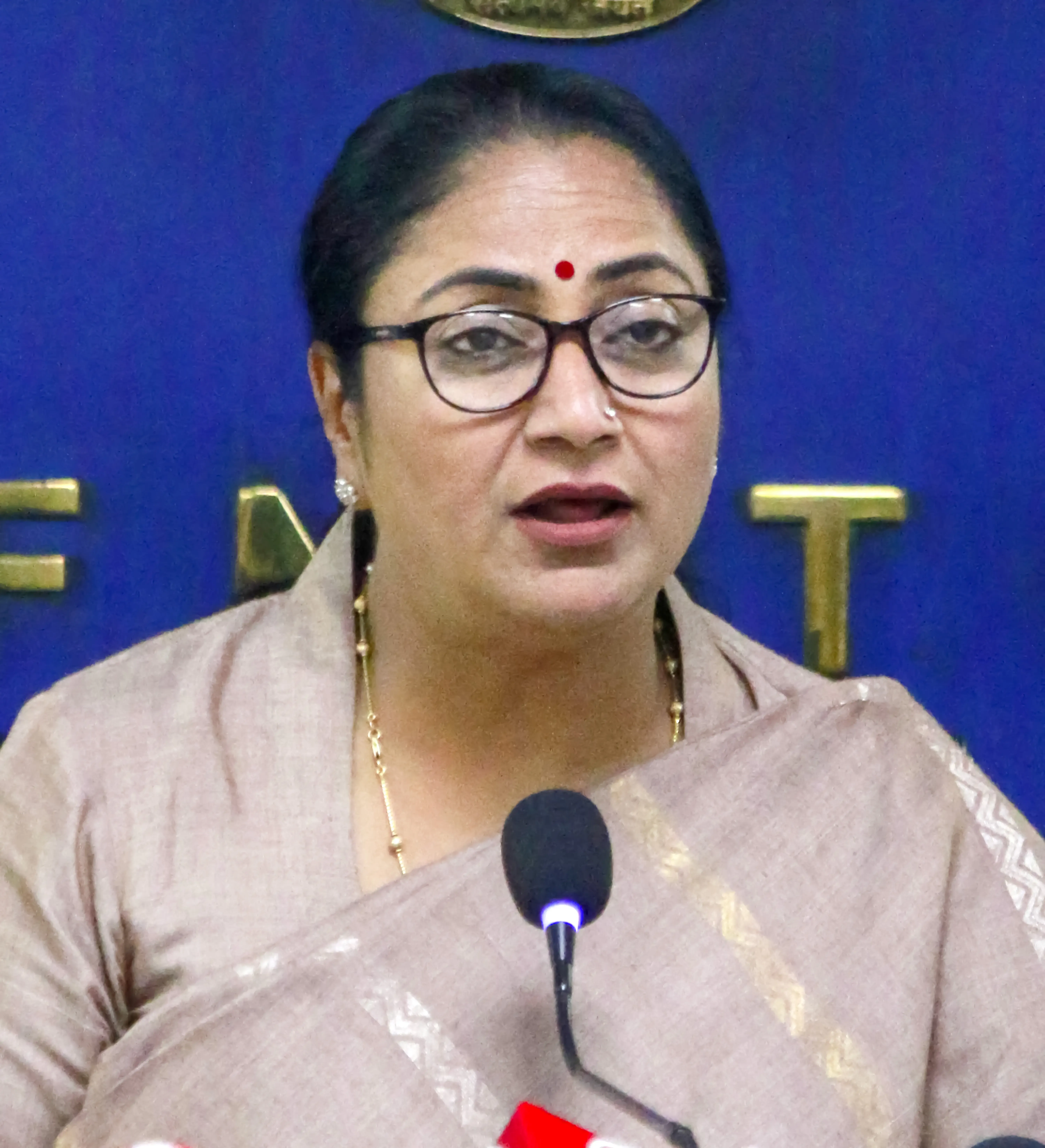 Delhi CM Offers Rs 25 Lakh Ex-Gratia for Families of Storm Victims?