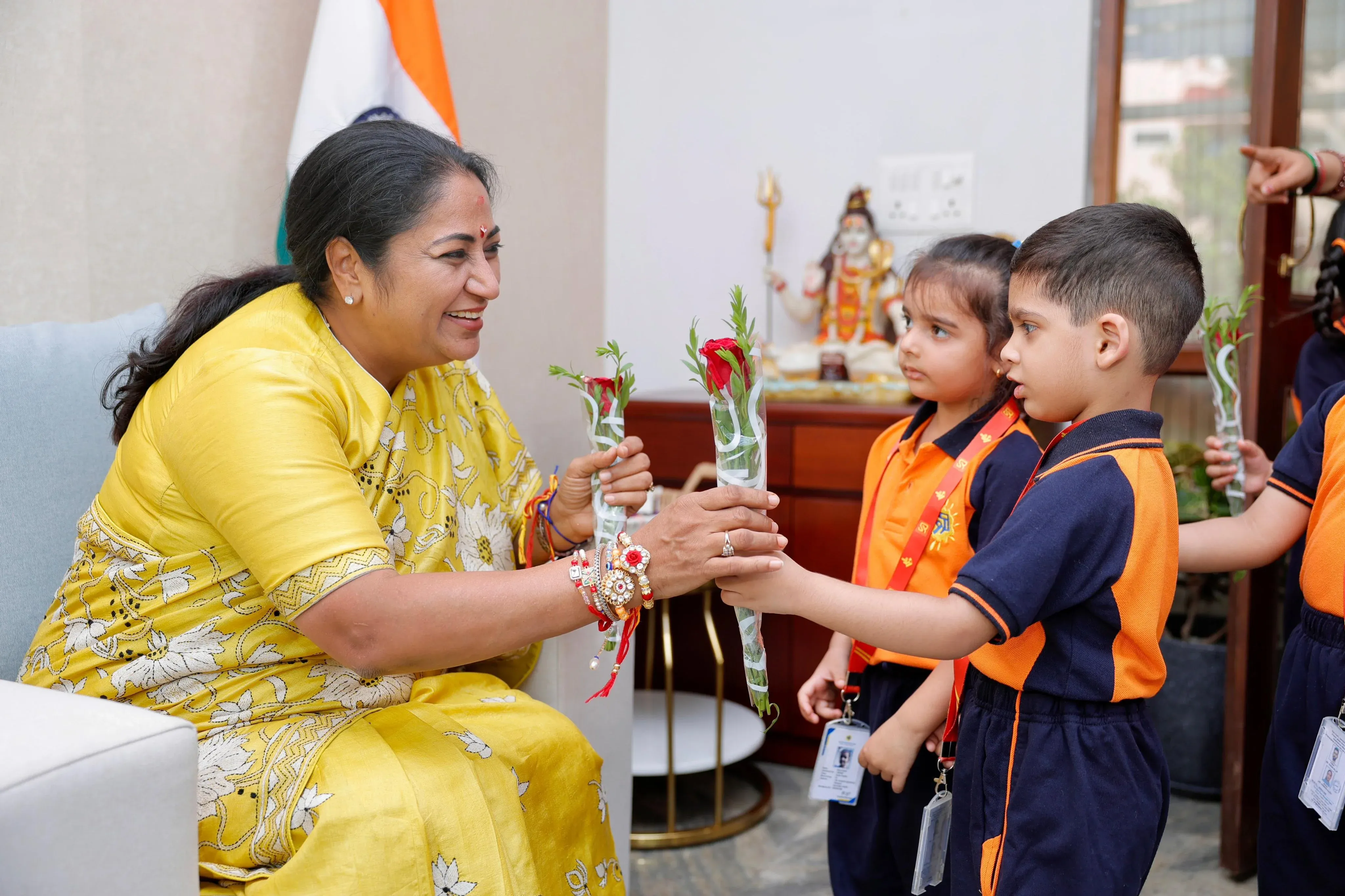 How Did Delhi CM Celebrate 'Raksha Bandhan' with Schoolchildren?