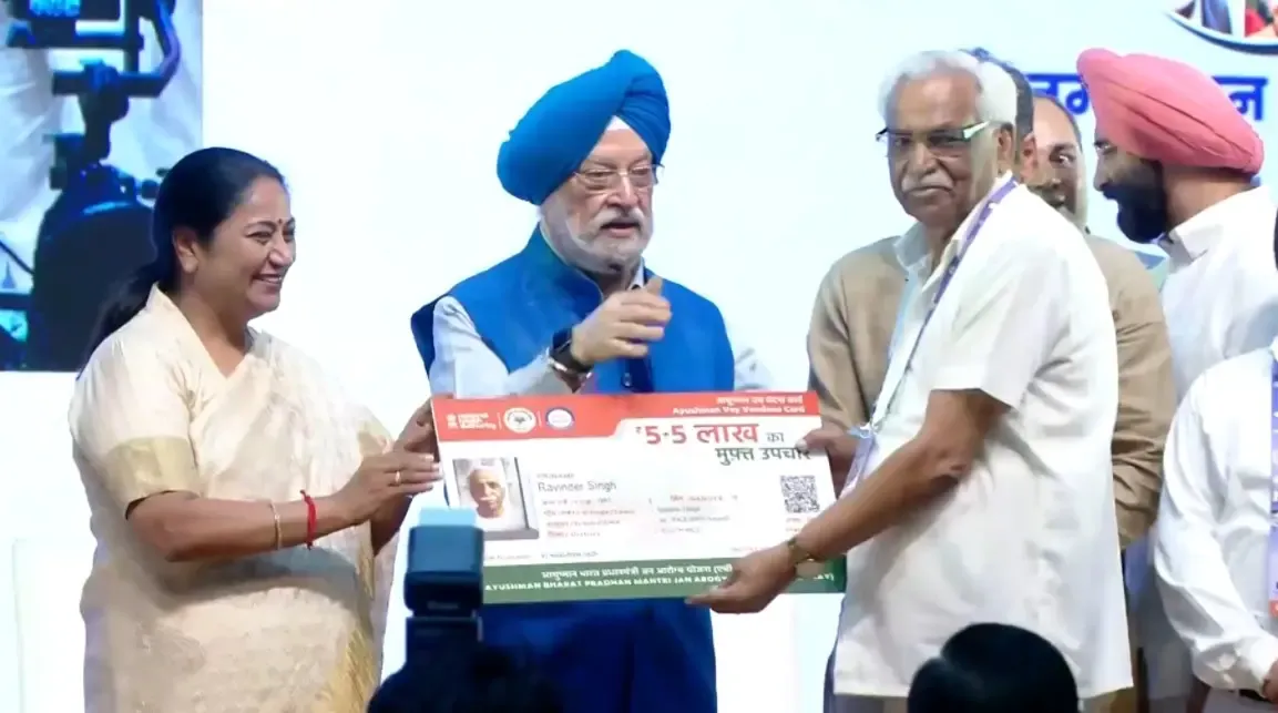 Did Delhi CM Launch a Rs 10 Lakh Health Insurance for Senior Citizens?
