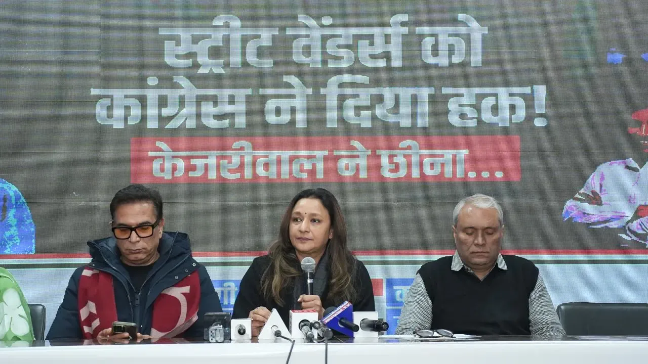 Delhi Elections: Congress Vows to Safeguard Street Vendors