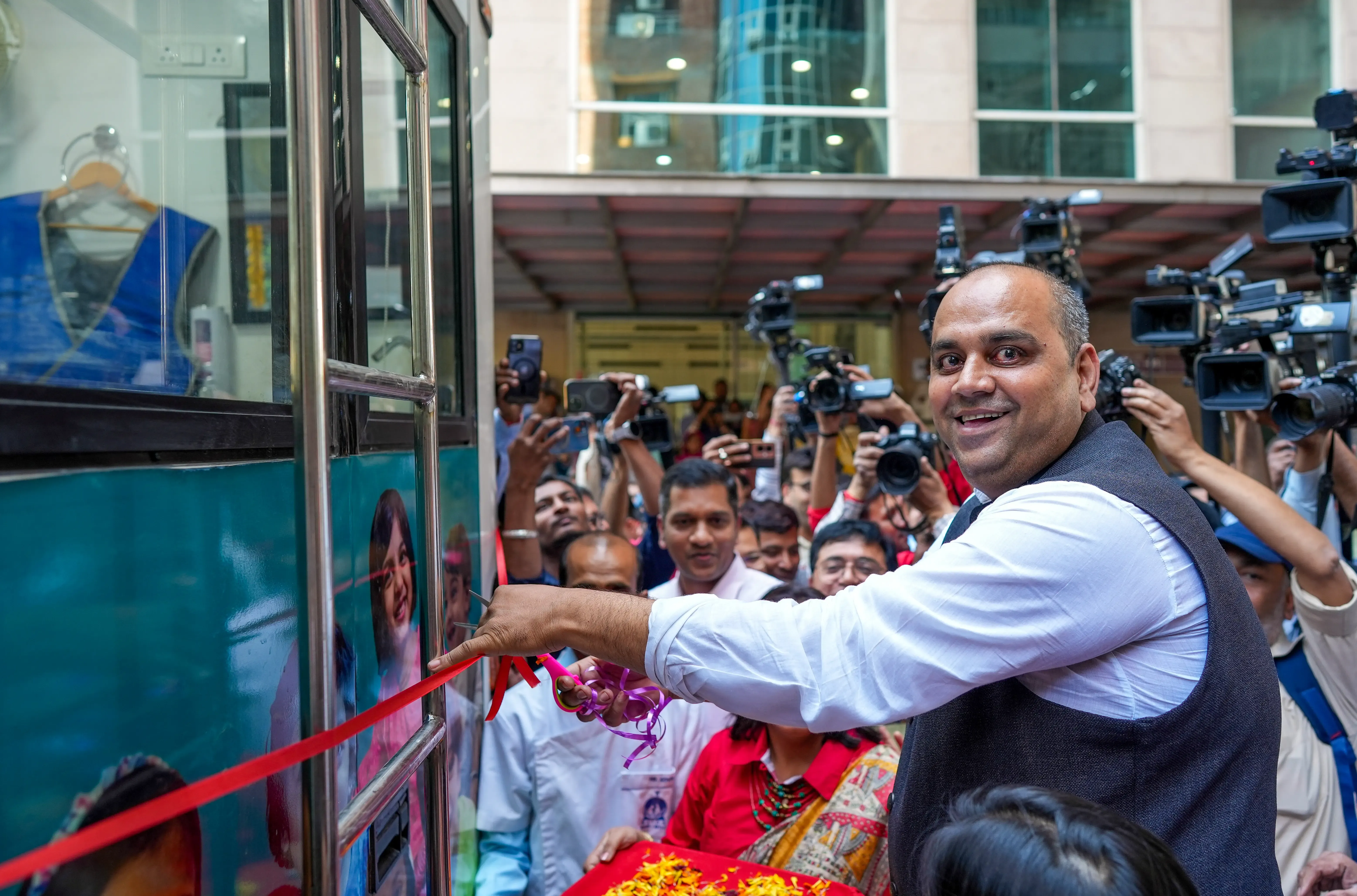 Delhi govt hospitals likely to have adult vaccination clinics: Health Minister