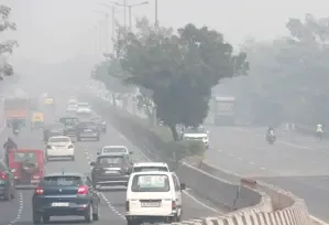 Delhi-NCR Enveloped in Smog; AQI Stays in the 'Severe' Zone