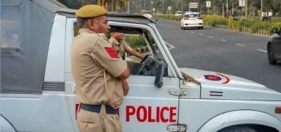 Did Delhi Police Capture 121 Illegal Bangladeshi Immigrants?
