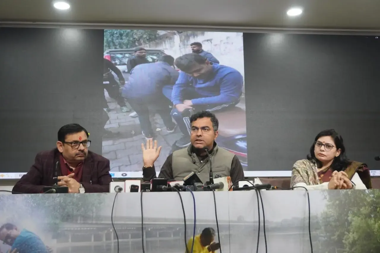 Delhi Elections: Parvesh Alleges Kejriwal Misusing Punjab Funds, Calls for ECI Investigation