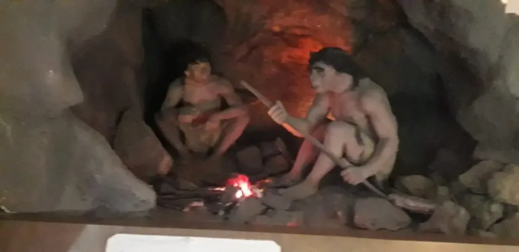 क्या झारखंड सरकार देश में पहली बार माइनिंग टूरिज्म परियोजना लांच कर रही है?