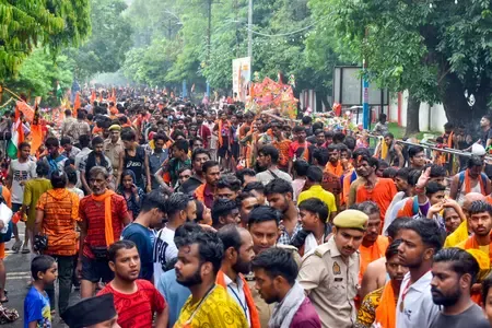 Why Are Devotees Flocking to Shiva Temples Across India on the Last Monday of Sawan?