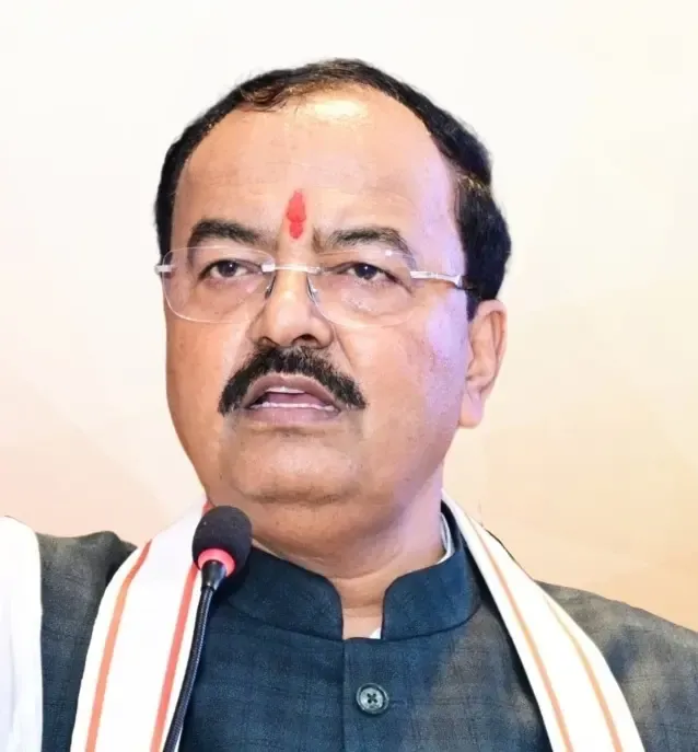 क्या कांग्रेस ने 'धर्मनिरपेक्ष' और 'समाजवाद' की नकली व झूठी बैसाखियों का सहारा लिया? : केशव