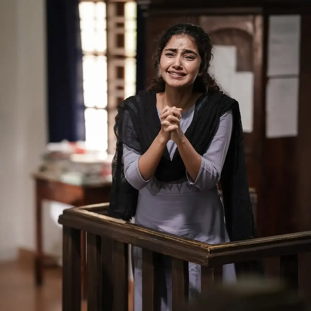 Did actress Anupama Parameswaran expect such warmth?