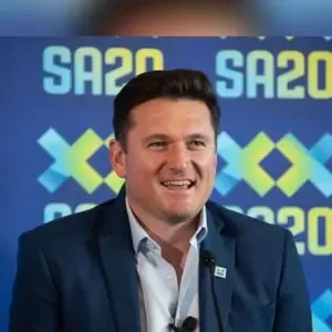 Graeme Smith Hails Dinesh Karthik as Major Contributor to SA20