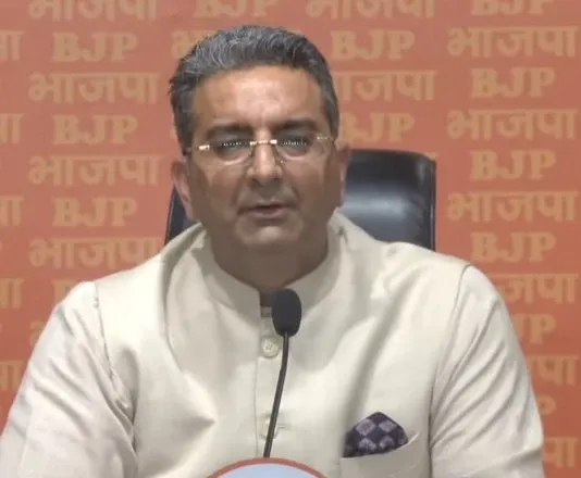 'Is Rahul Gandhi's Mentality Distorted Against India?' BJP Critiques After SC Admonishment Over Army Comments