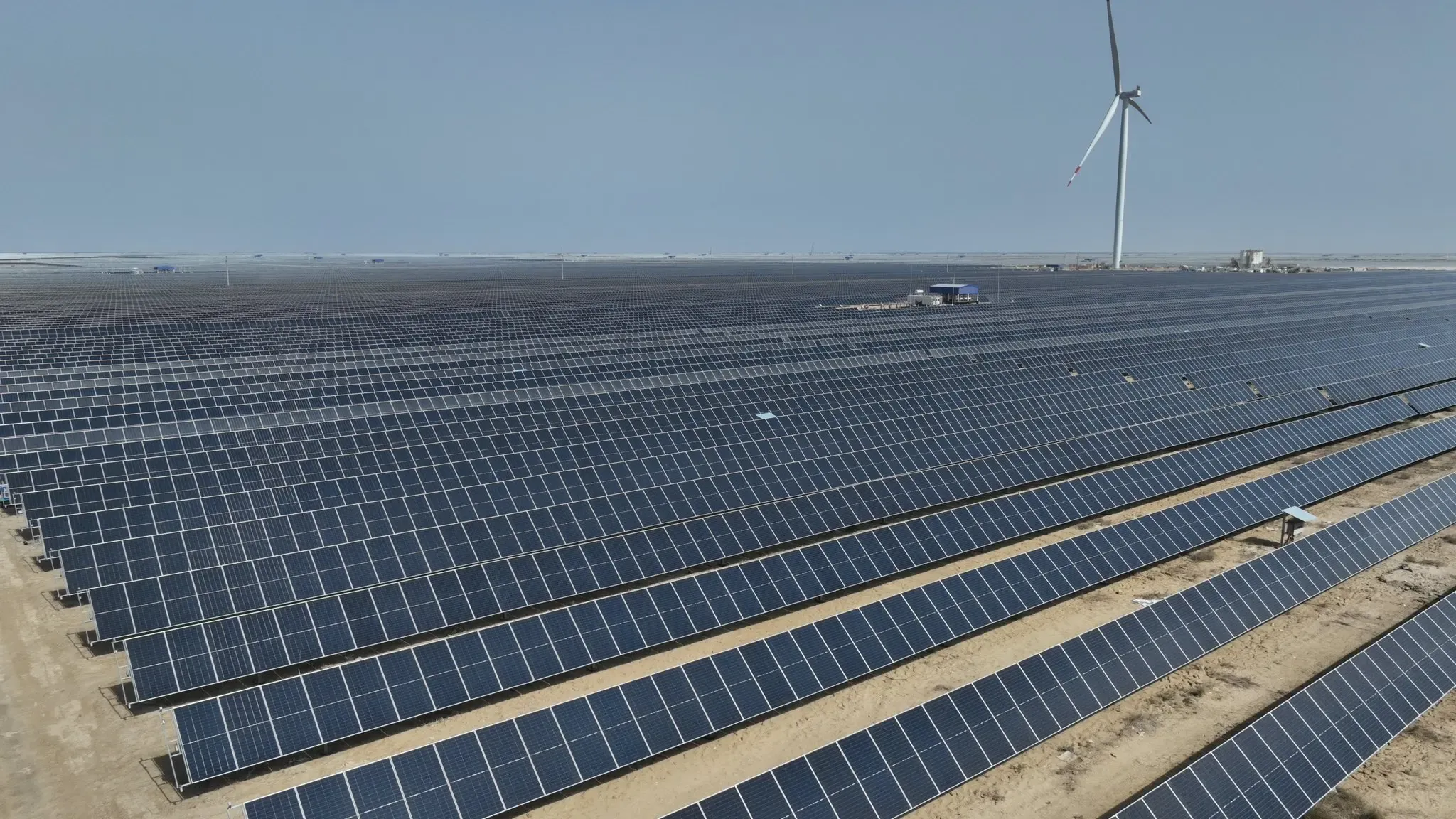 DPIIT Secretary Evaluates Major Infrastructure Developments in Gujarat and Rajasthan
