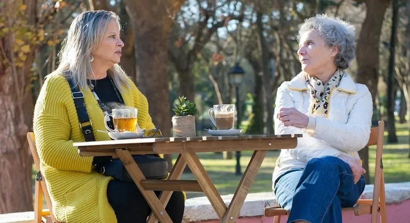 Can Drinking Black Tea and Eating Berries Help You Age Healthily?