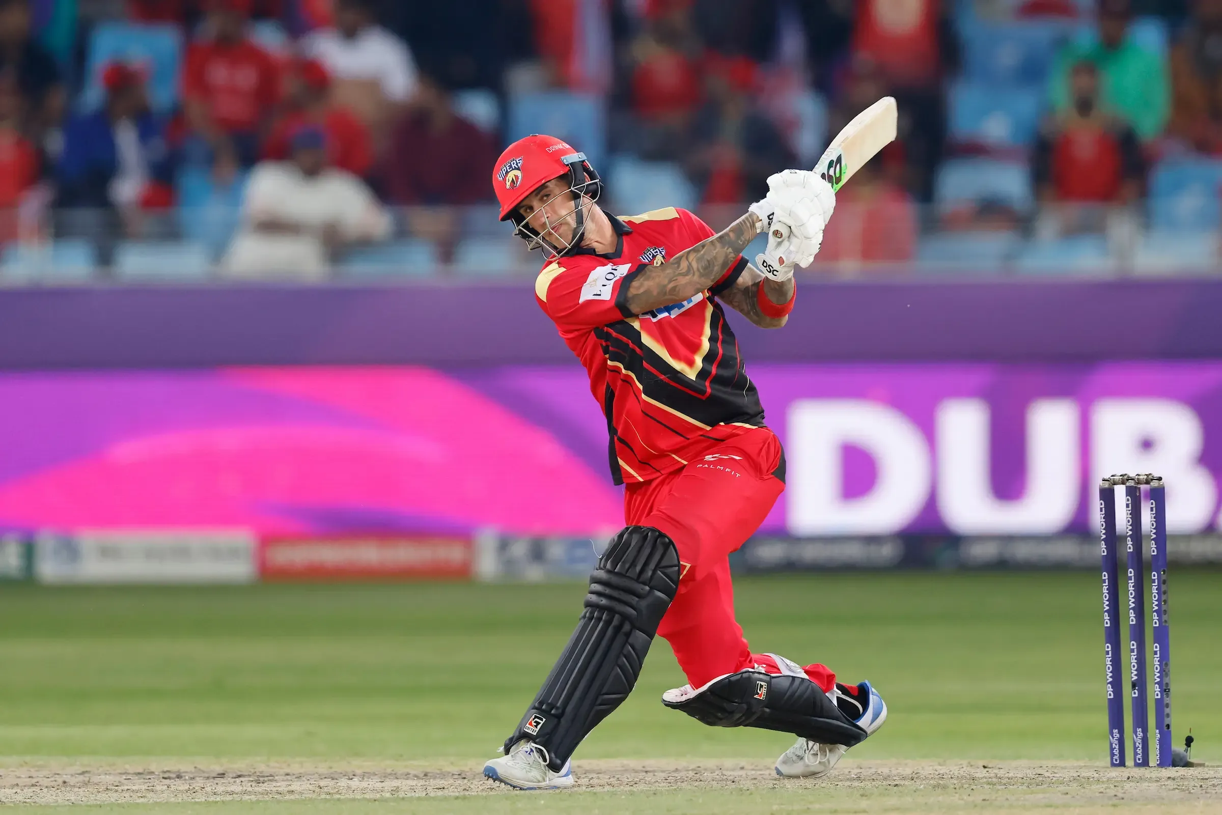 Dubai Capitals Secure Nail-Biting Win Over Desert Vipers to Enter ILT20 Final