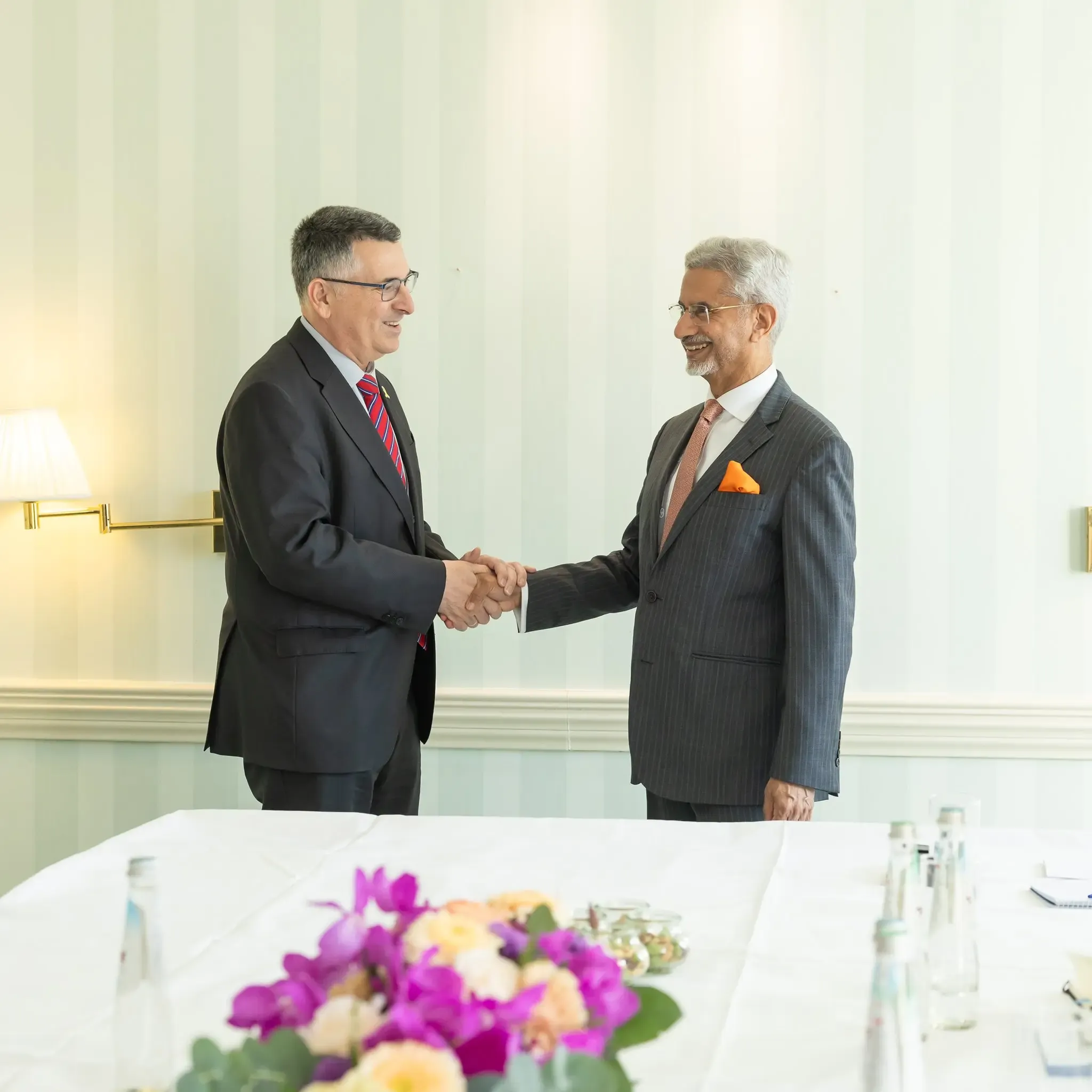 EAM Jaishankar Engages with Israel's FM Saar in Munich; Talks on Bilateral Relations and West Asia Situation