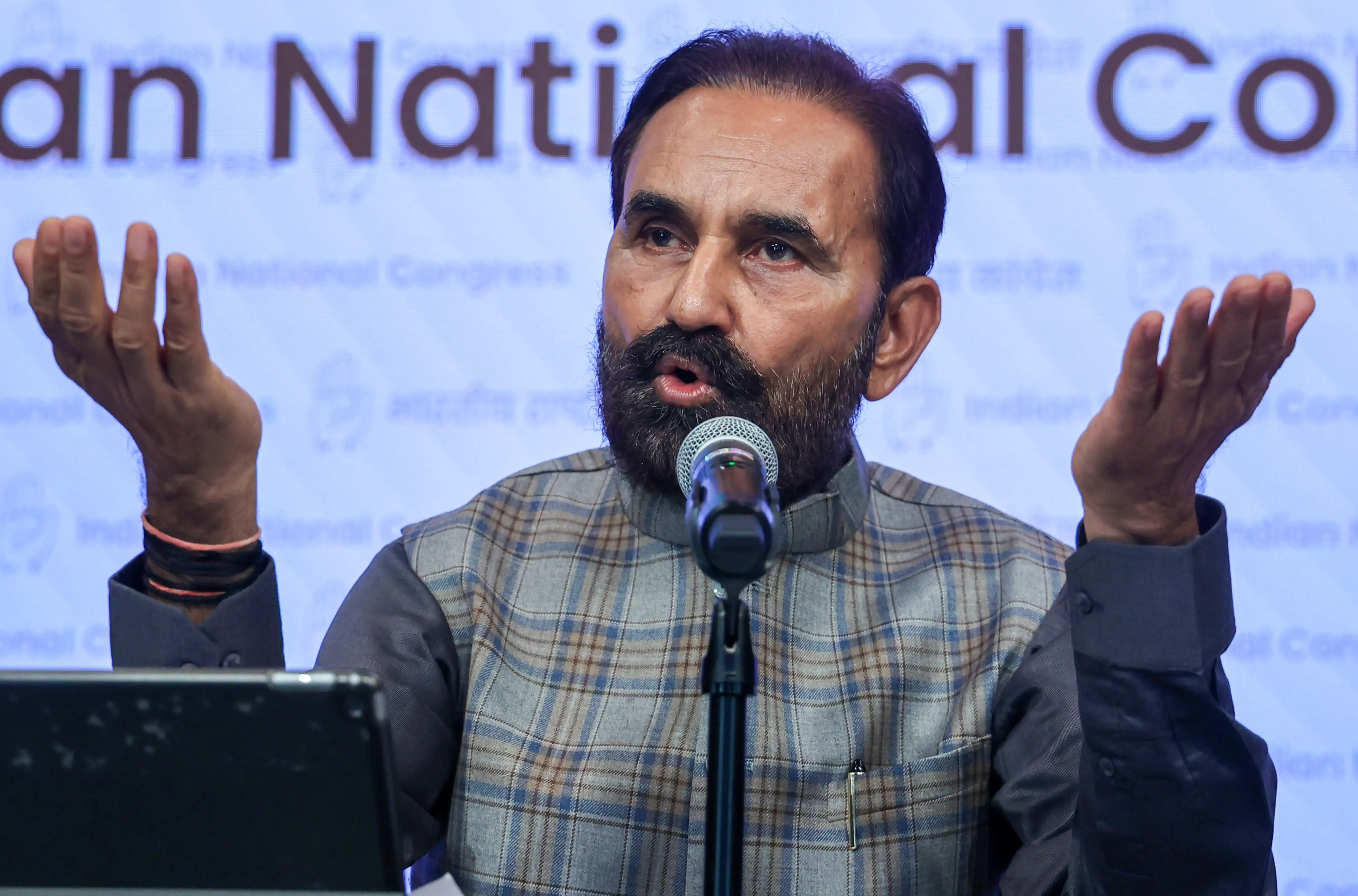 क्या ईडी को सबूत नहीं मिलता तो परिवार के सदस्यों को निशाना बनाते हैं?