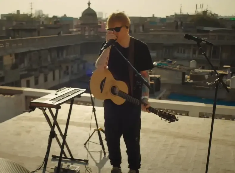 Ed Sheeran Performs 'Azizam' Overlooking Old Delhi