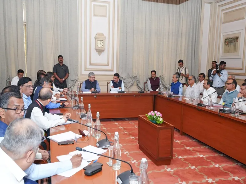 Integrated Ticketing System for Urban Transport in Mumbai: Fadnavis