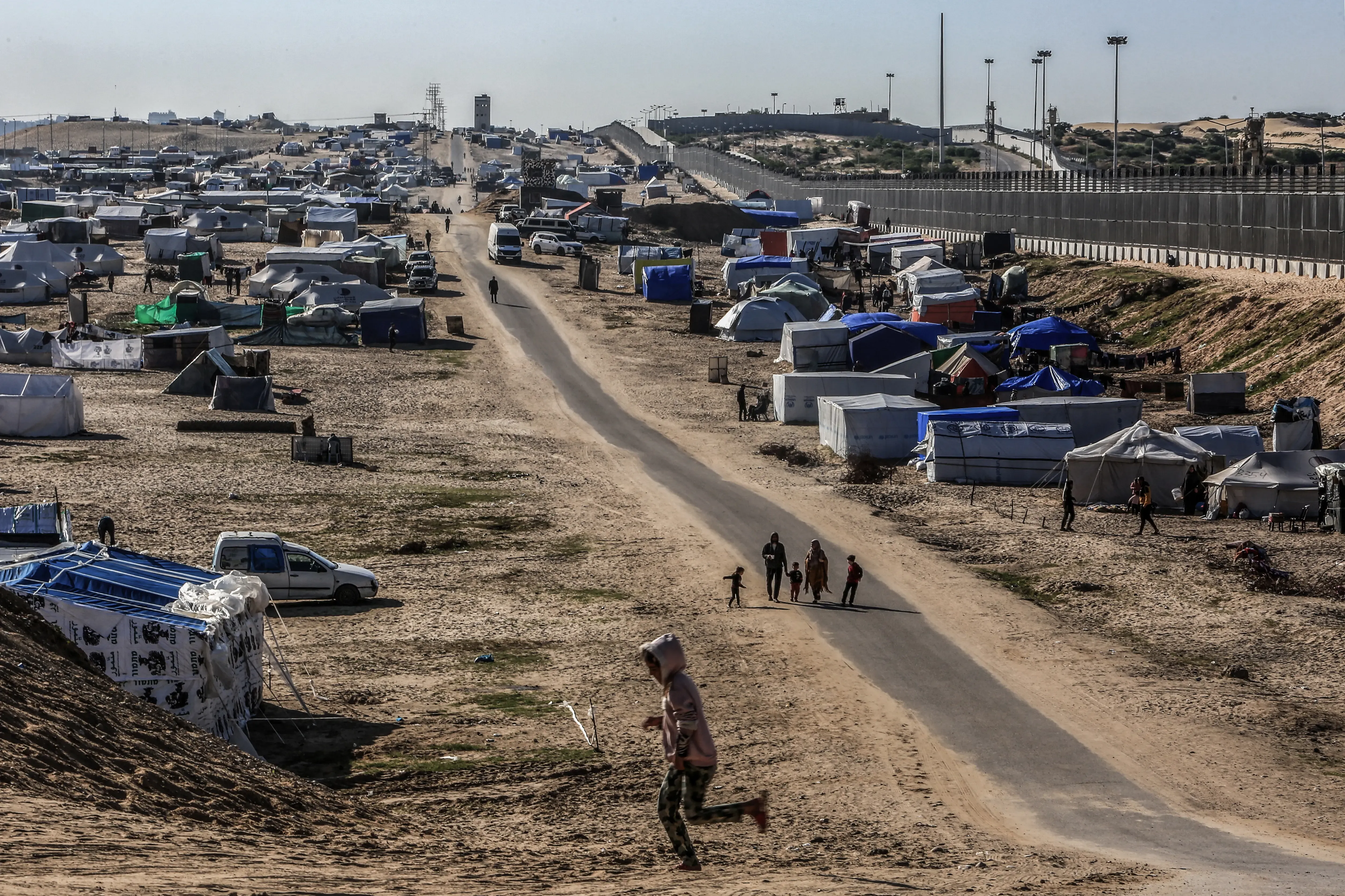 Rafah Crossing to Reopen Sunday; 600 Aid Trucks En Route to Gaza