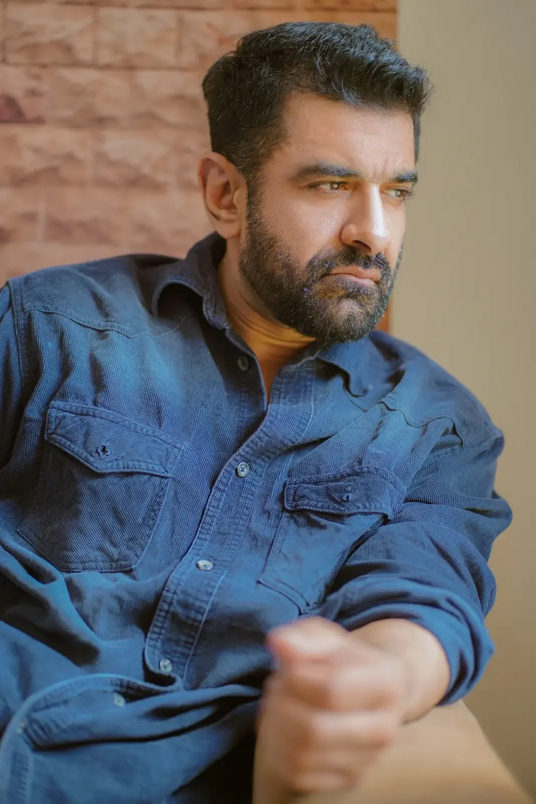 Eijaz Khan Reflects on His Formative Years: 'I Had a Wonderful Father Who Influenced My Life'