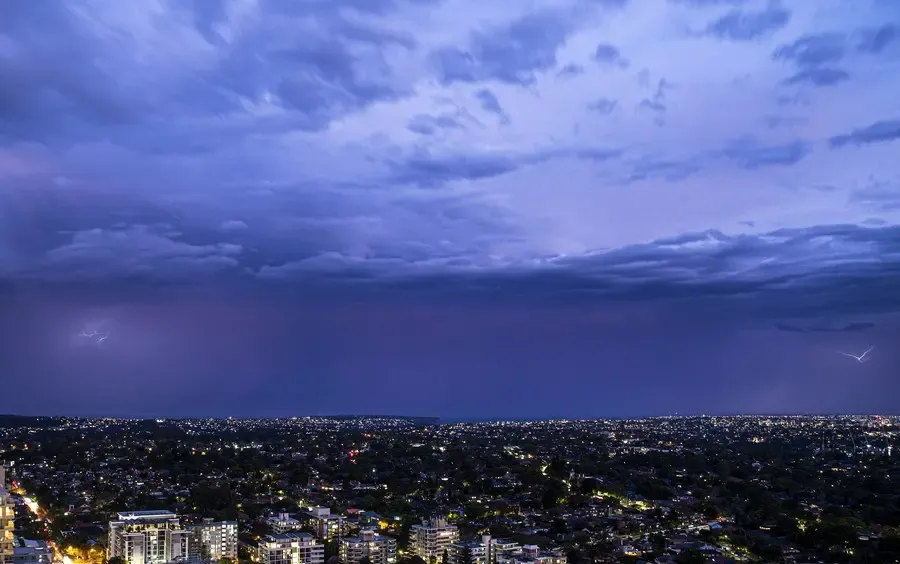 Emergency Alert Issued for Category Three Cyclone in Australia