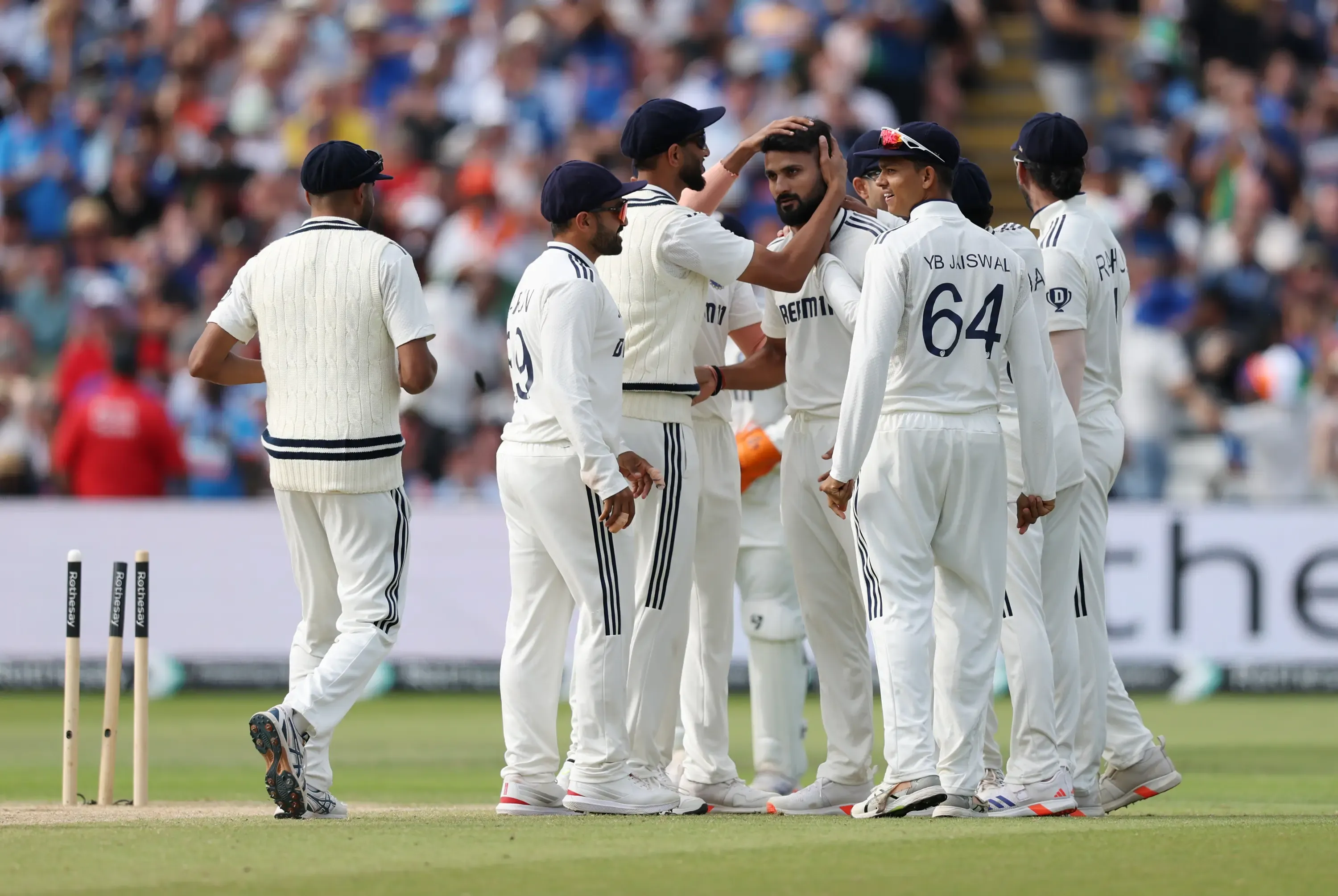 क्या आकाश दीप इंग्लैंड में एक टेस्ट मैच में 10 विकेट लेने वाले दूसरे भारतीय गेंदबाज बन गए?