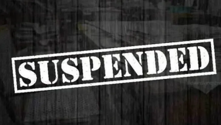 Why was an officer in Bengal's poll process suspended for inappropriate actions?