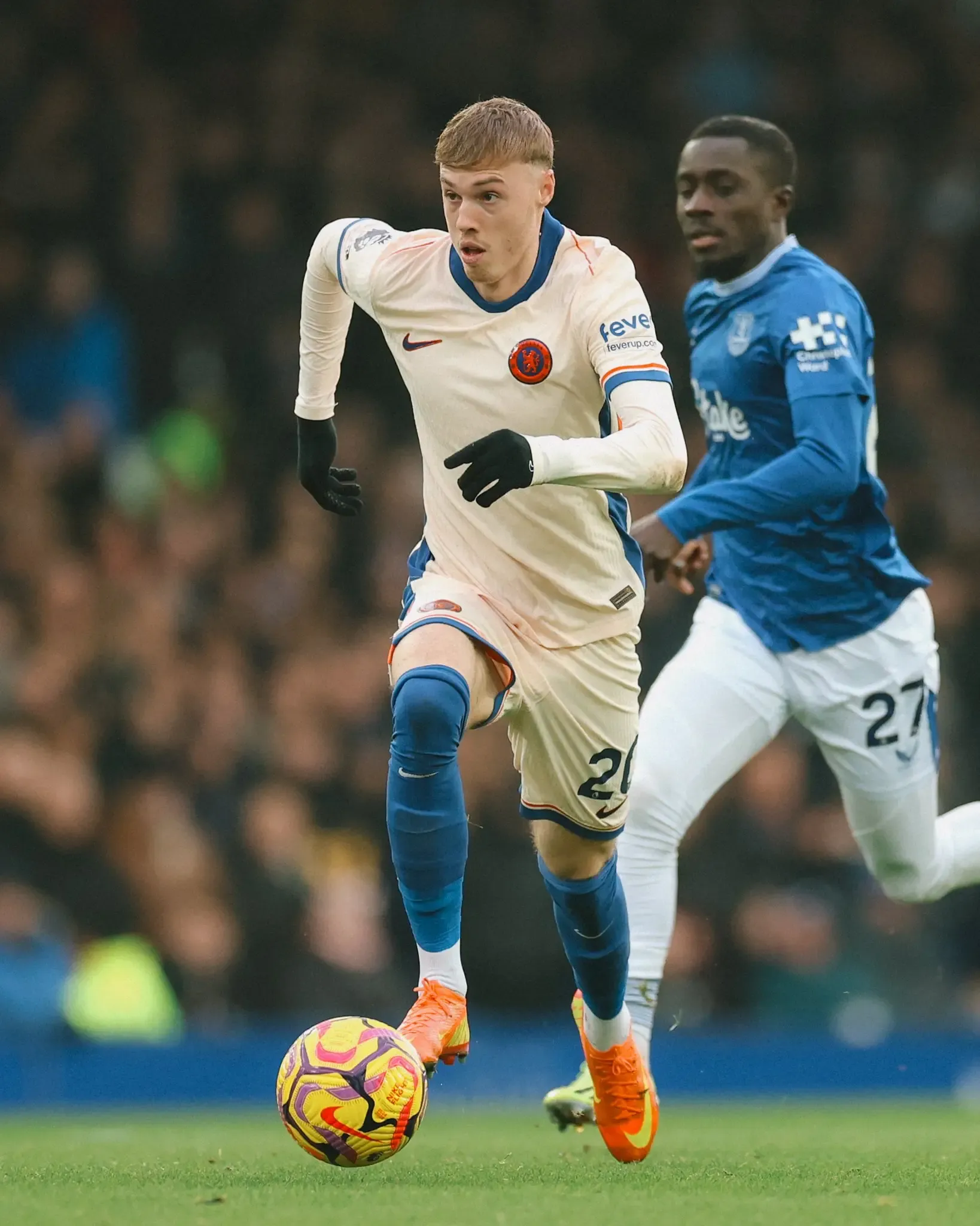 Everton and Chelsea Battle to a Stalemate at Goodison Park