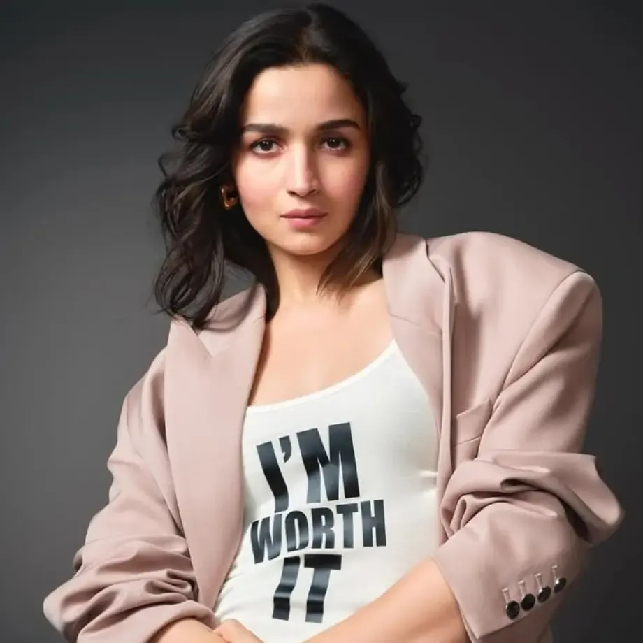 Alia Bhatt to Celebrate Holi and Birthday with Loved Ones in Alibaug