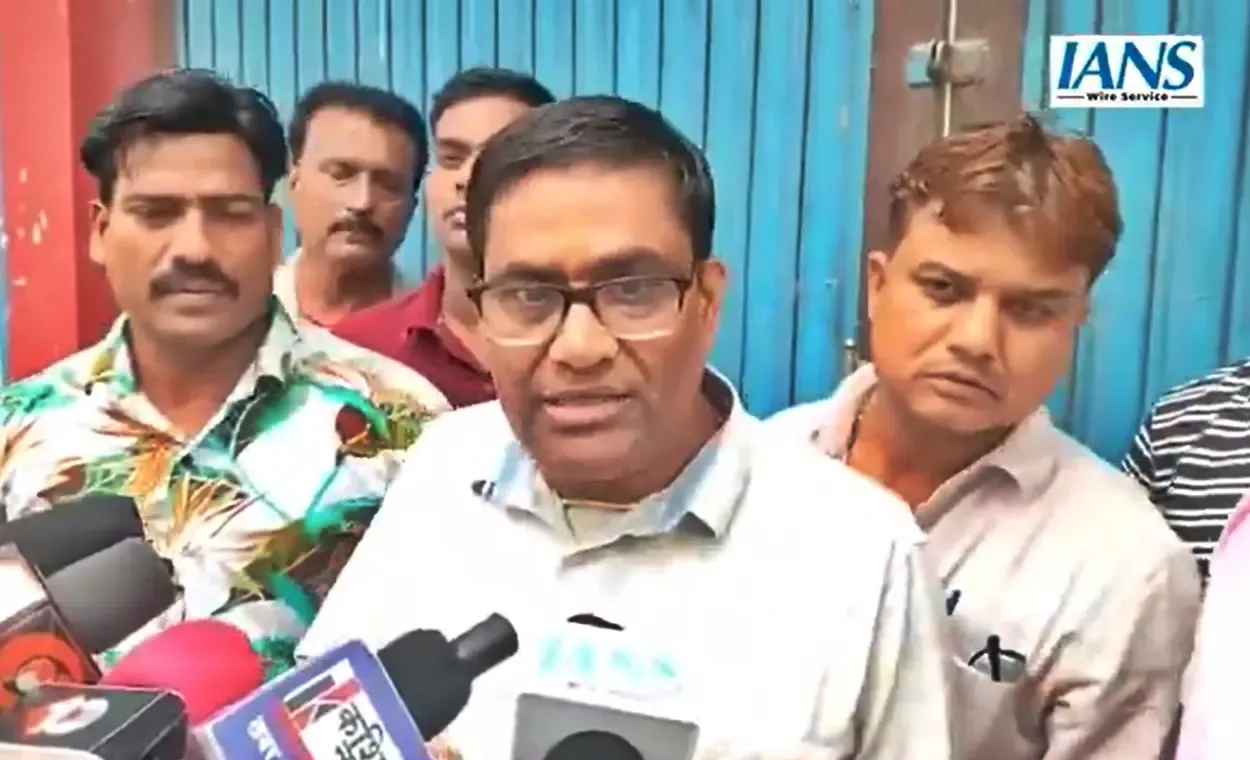 Was an Executive Engineer in Bihar's Motihari Caught Taking a Bribe?