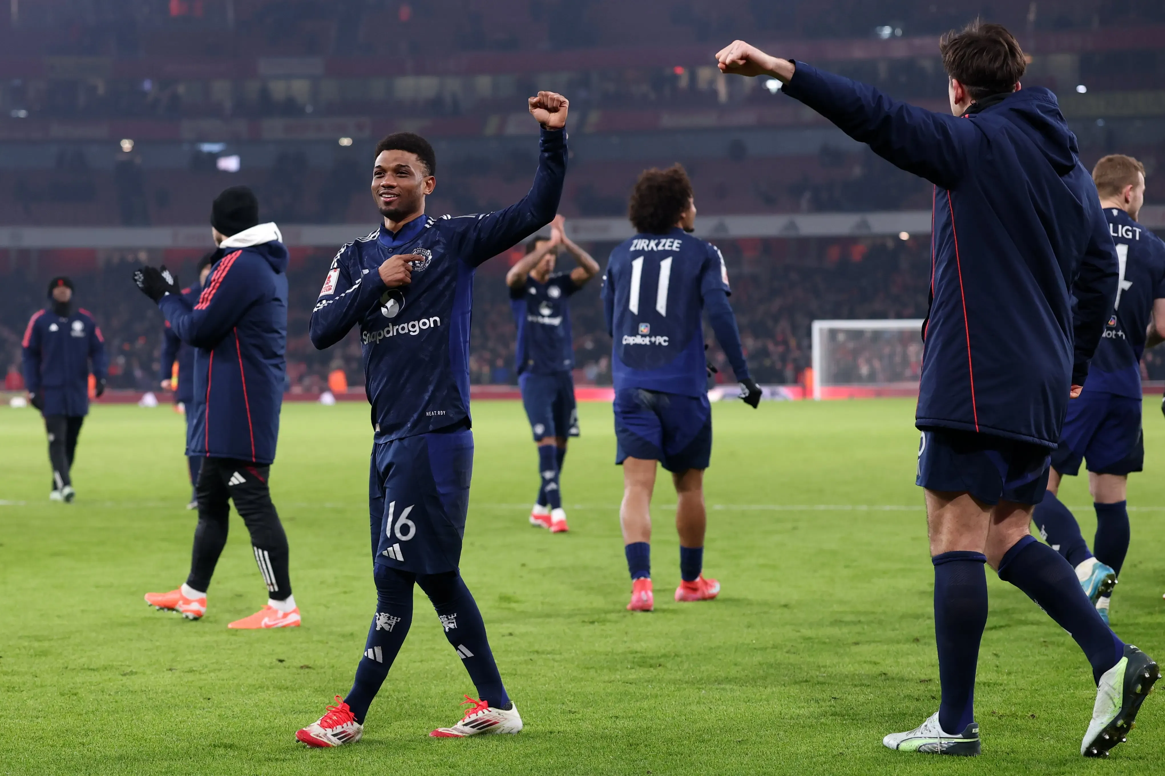 FA Cup: 10-Man Manchester United Eliminates Wasteful Arsenal in Penalty Shootout