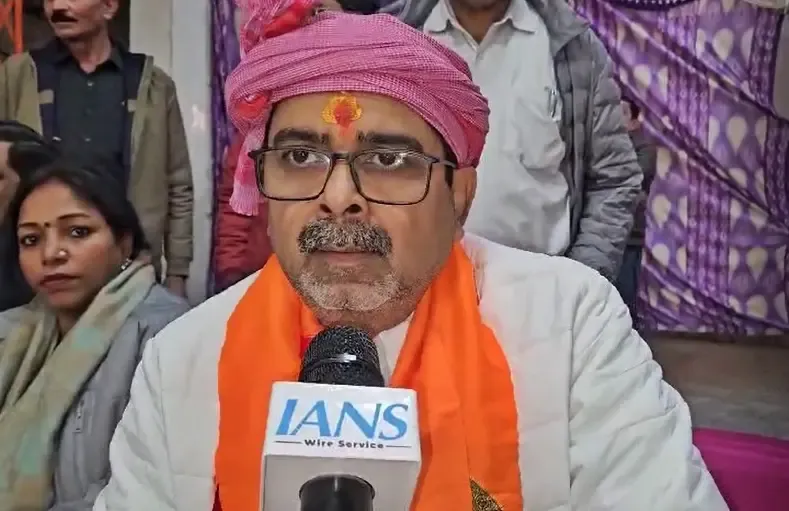 'BJP's False Devotion to Lord Ram': Awadh Ojha Defends Kejriwal's 'Raavan as Golden Deer' Statement