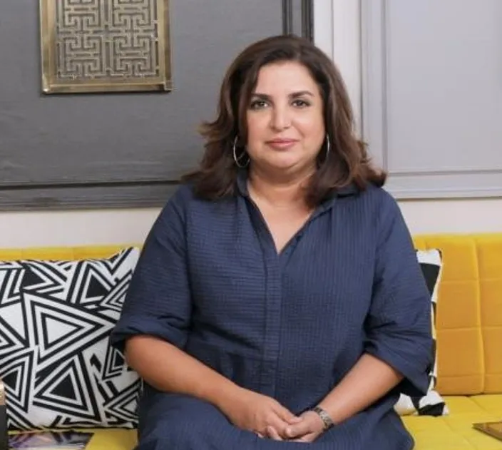 Did Farah Khan Set the Mood with a Shah Rukh Khan Song During Her Early Morning Shoot?