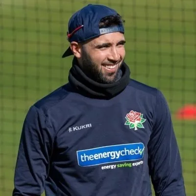 Saqib Mahmood Secures Visa for England's White-Ball Tour in India