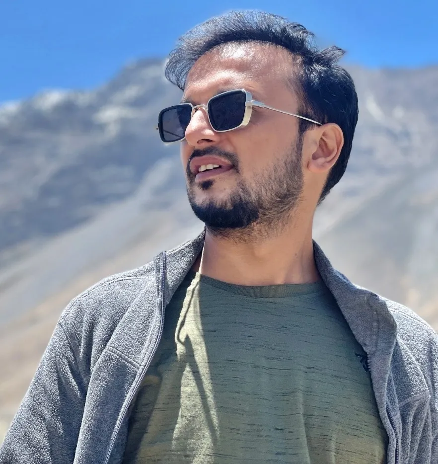 How Does Filmmaker Dheeraj Jindal Redefine Death and Friendship in His New Short Film ‘Momo Deal’?