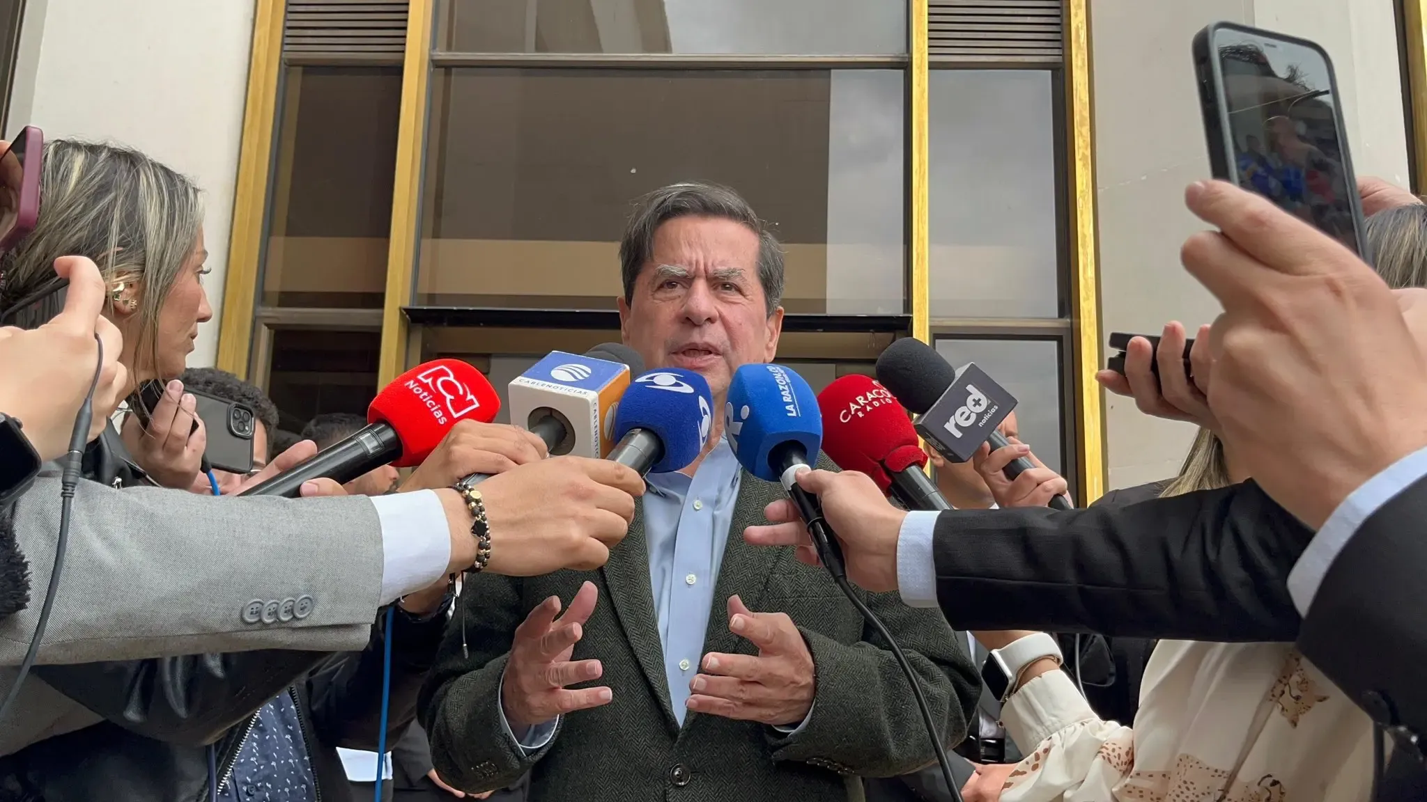 Initial Deportees Arrive in Colombia from the U.S.