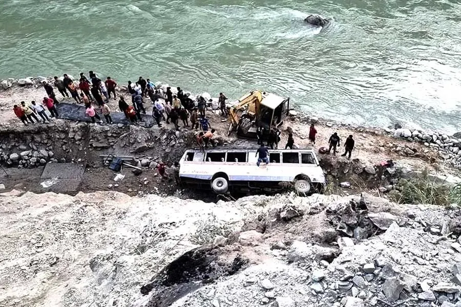 Tragic Incident: Five Lives Lost and 20 Injured as Tourist Bus Plunges into River at Bengal-Sikkim Border