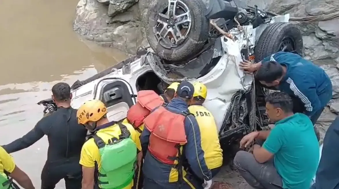 Tragedy Strikes as Five Family Members Die in Uttarakhand Car Plunge