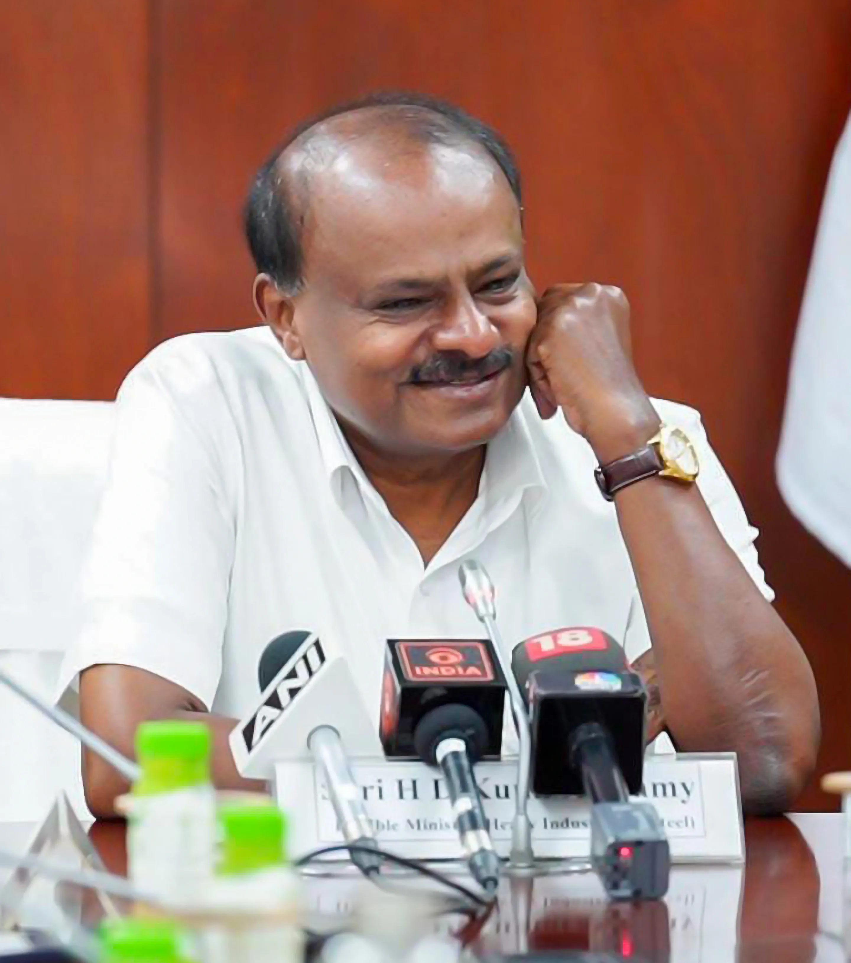 Is There a Flood of Lies Against the EC?