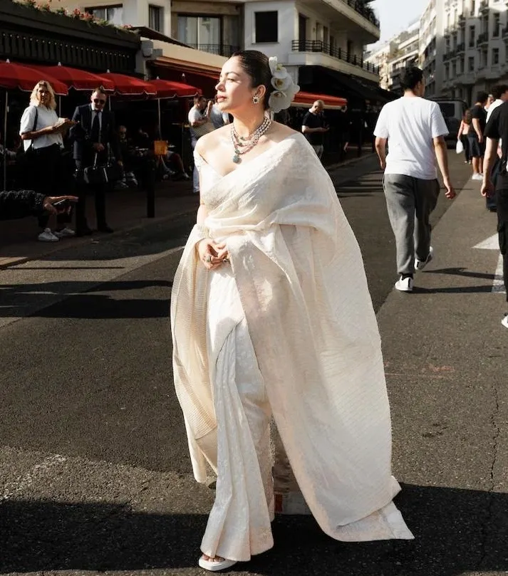 Did Nehha Pendse Follow Aishwarya to Showcase Indian Beauty at Cannes?