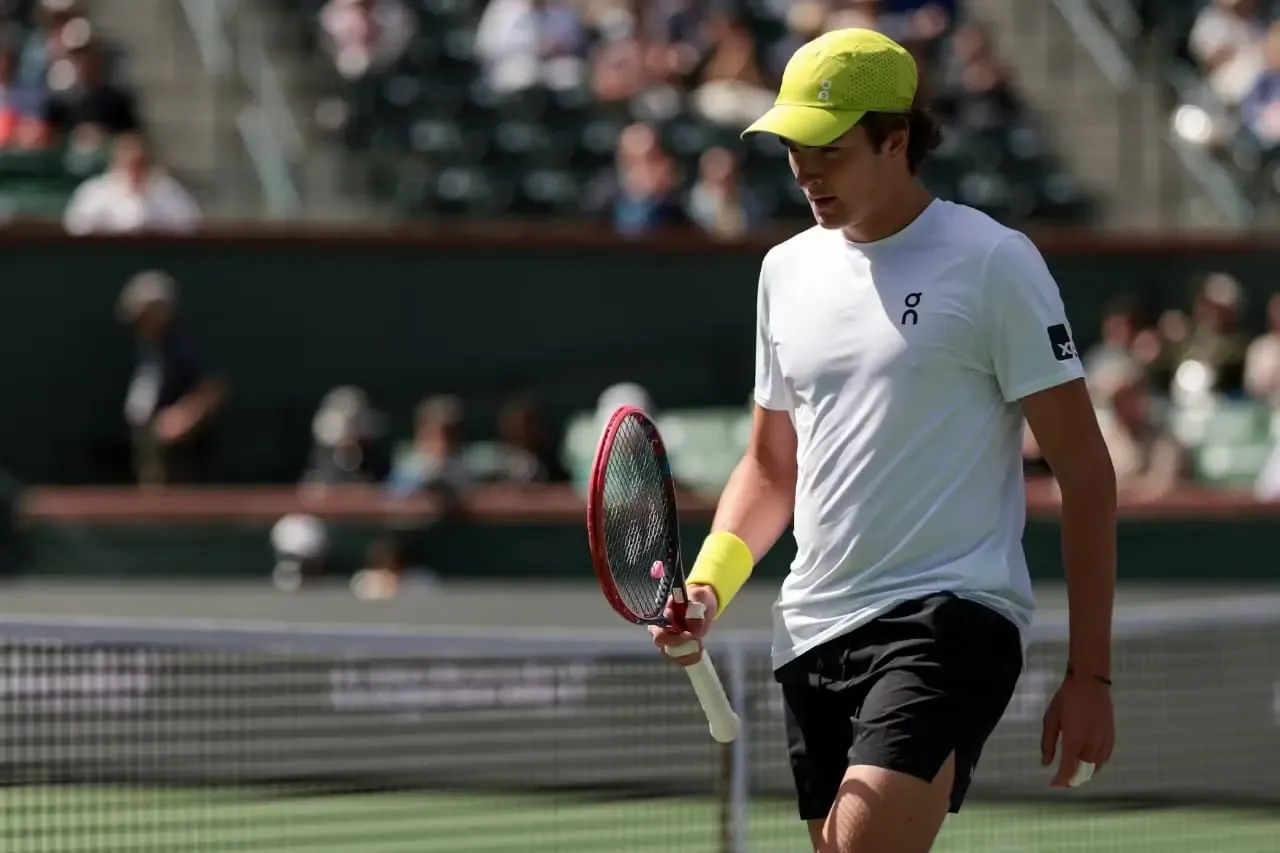 Fonseca Triumphs Over Fearnley in Indian Wells Debut
