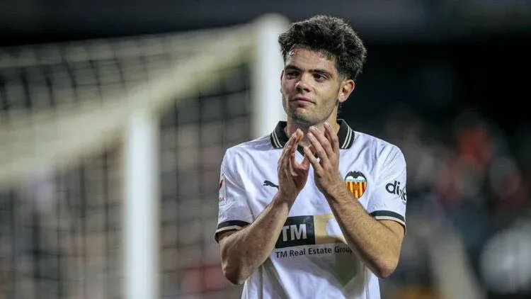 Is Fran Perez the Next Big Star at Rayo Vallecano?