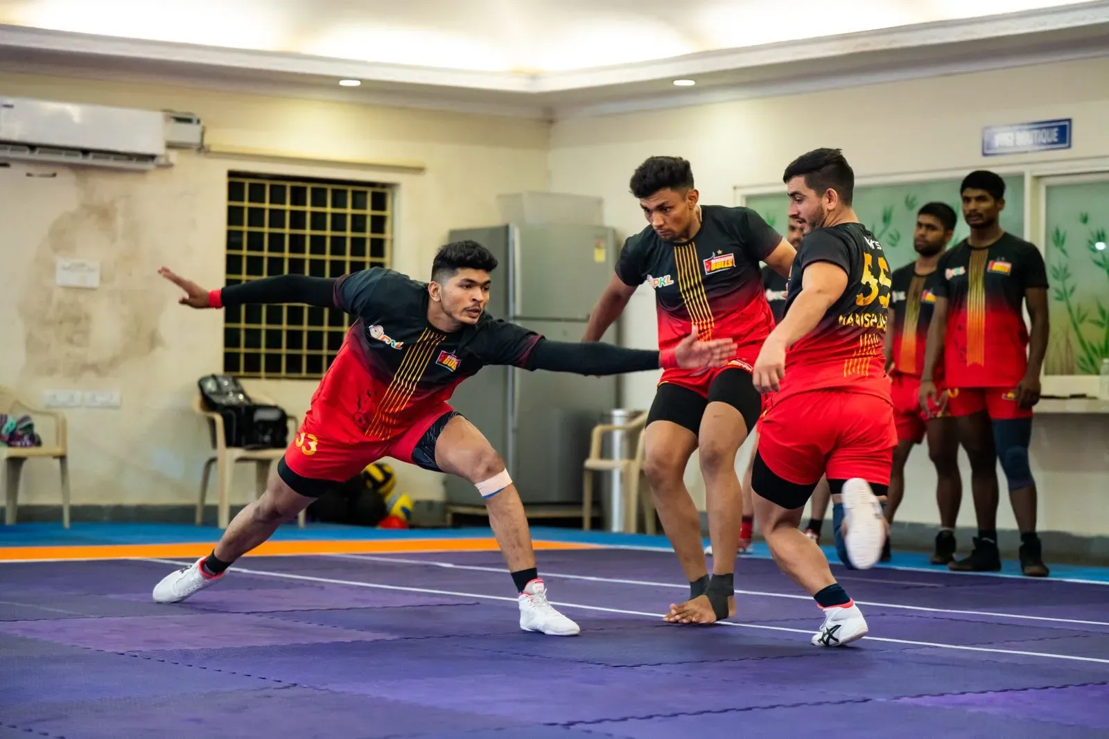 Is Former PKL Champion Akash Shinde Ready to Chase Glory with Bengaluru Bulls?