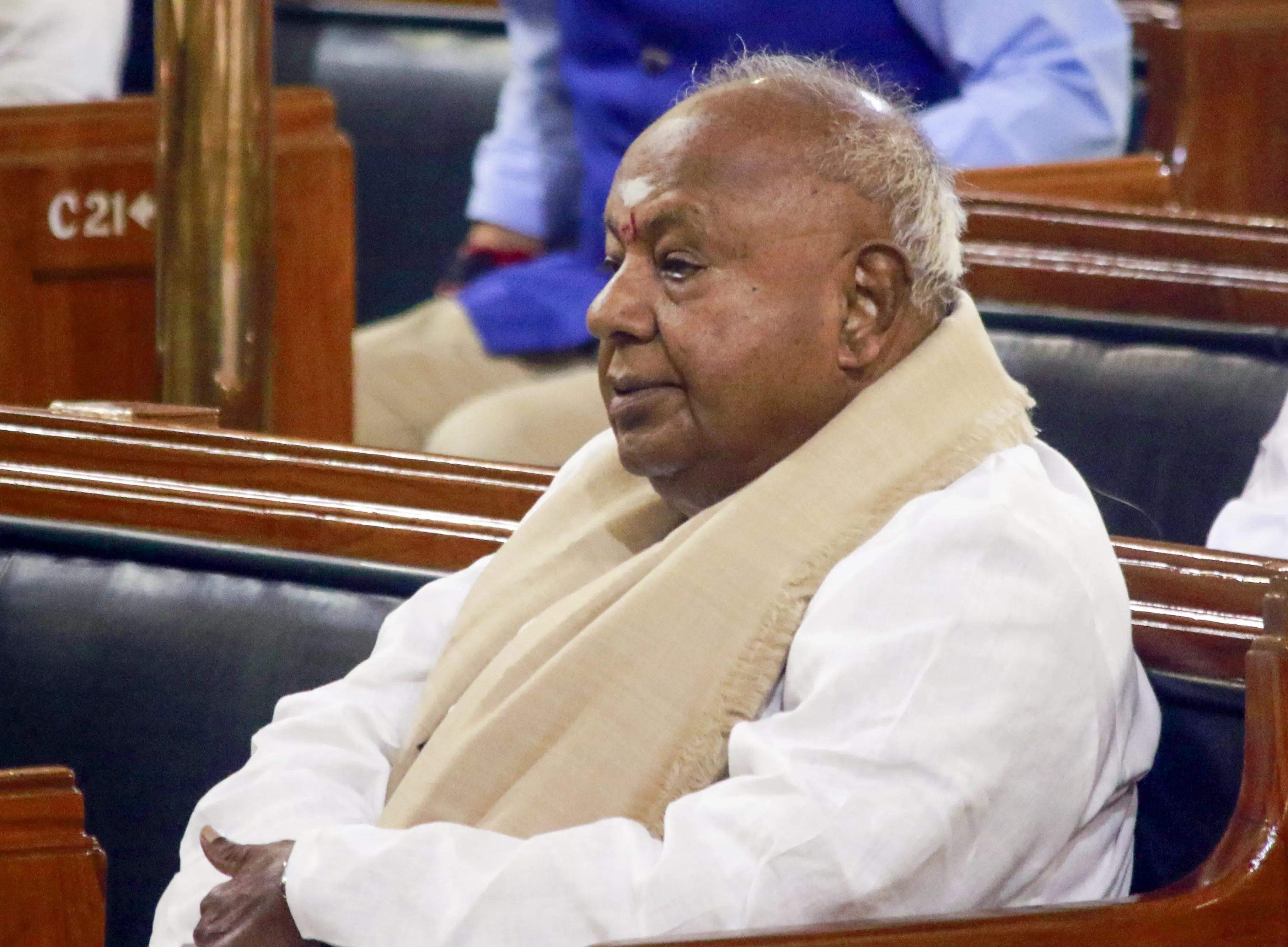 Former Prime Minister Deve Gowda Endorses Waqf Bill, Emphasizing Protection for Underprivileged Muslims